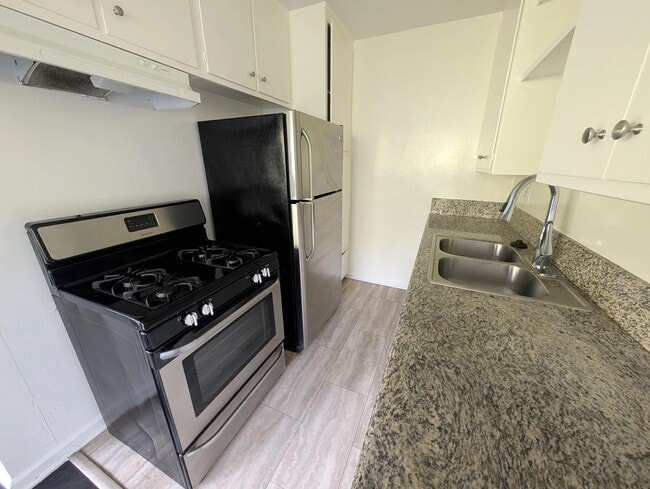 Foto del edificio - 753 N Hudson Ave