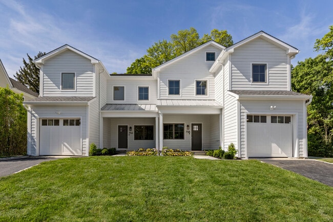 Photo - 75 Orchard Ave Townhome