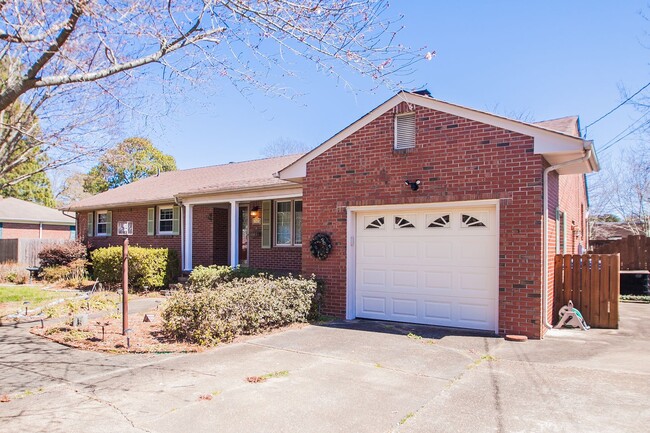 Foto del edificio - Lake Shores Ranch Home