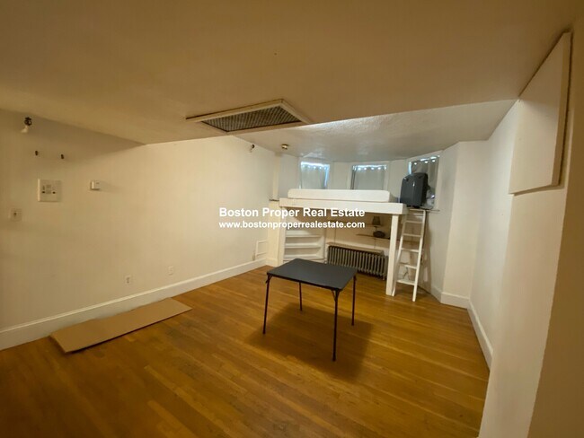 Foto del edificio - 288 Newbury St
