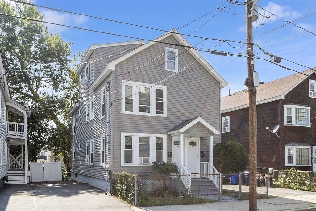 Foto principal - 42 Perry Ave