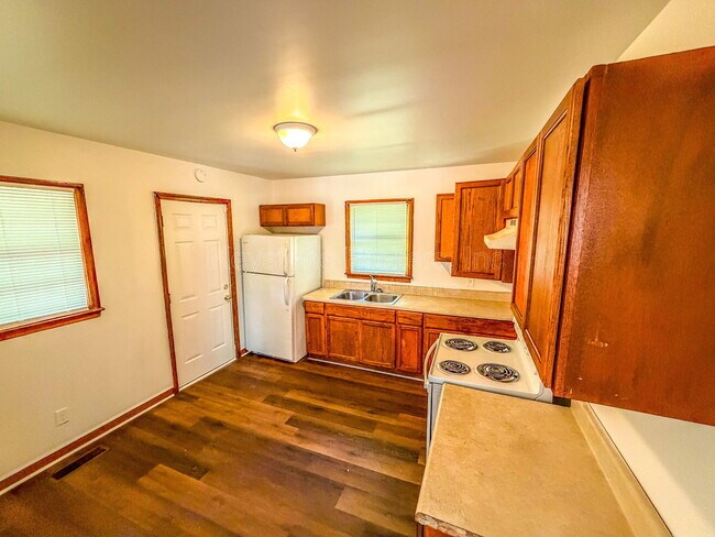 Foto del edificio - 2525 Tredway Dr
