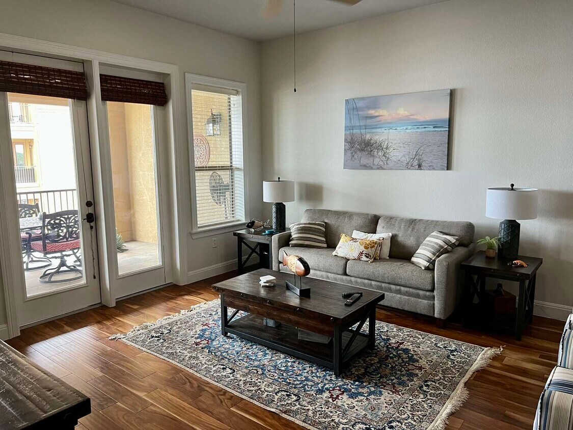 101 43rd St, Cottonwood Shores, TX 78657 Townhome Rentals in