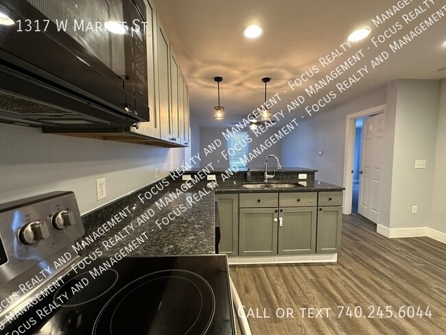 Building Photo - 1317 W Market St