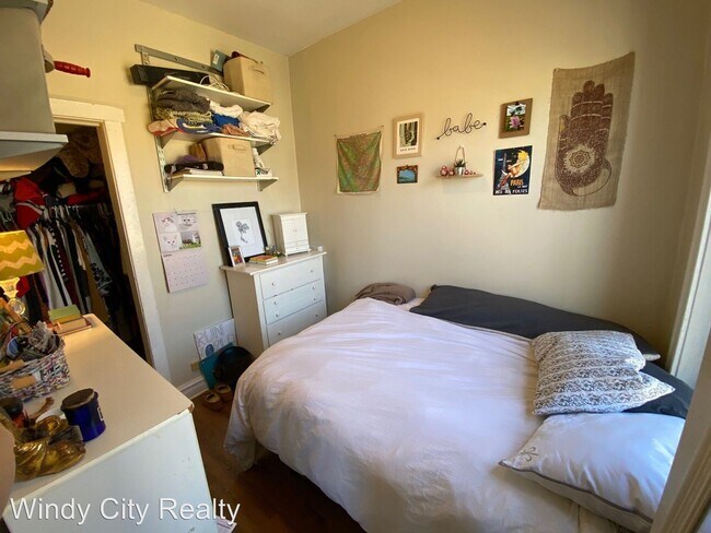 Foto del edificio - 3 br, 2 bath Apartment - 909 W Dakin St