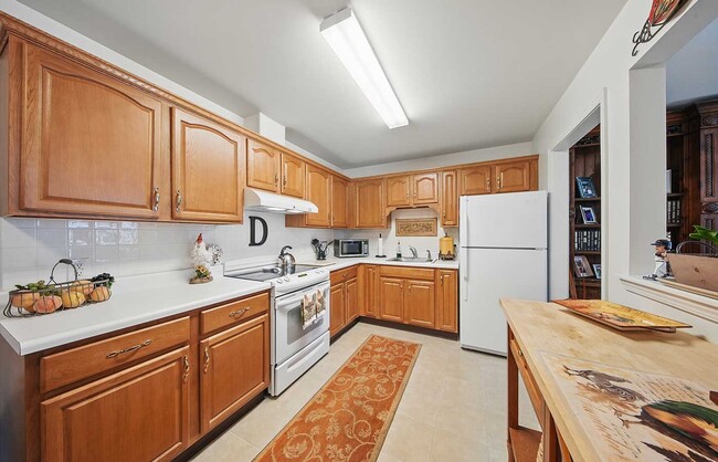 Building Photo - Amber Grove