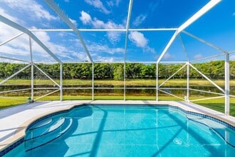 Building Photo - 801 Tanglewood Cir