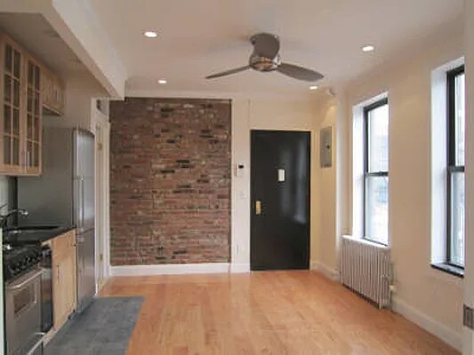 Building Photo - 163 Essex St
