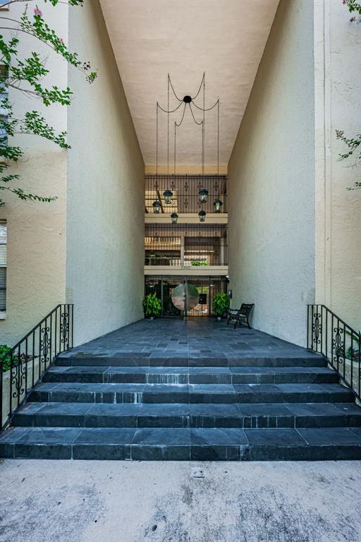 Foto del edificio - 2302 S Manhattan Ave