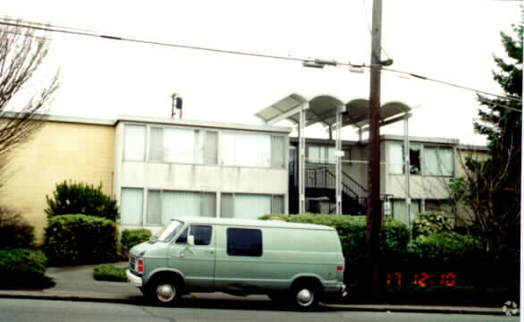 Building Photo - Alison Apartments