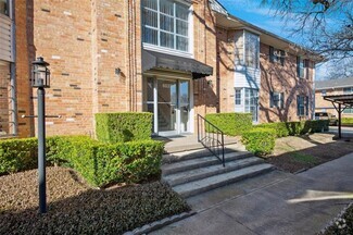 Building Photo - 6037 Sandhurst Ln