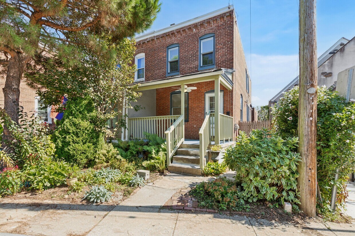 Frente de la casa - 155 Sheldon Ln