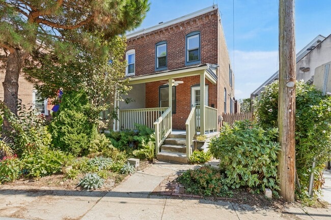Front of home - 155 Sheldon Ln House