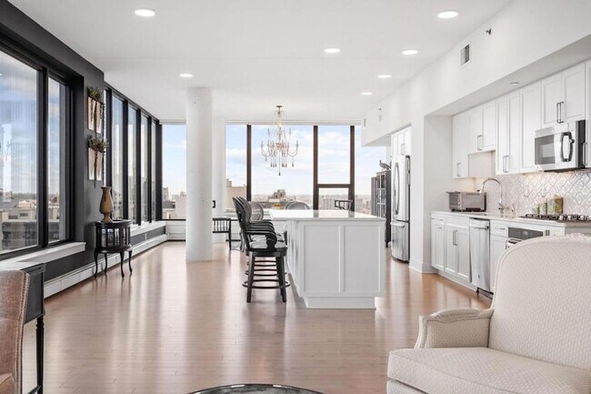 Foto del edificio - 740 Portland Ave