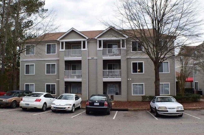 Building Photo - 1221 University Ct