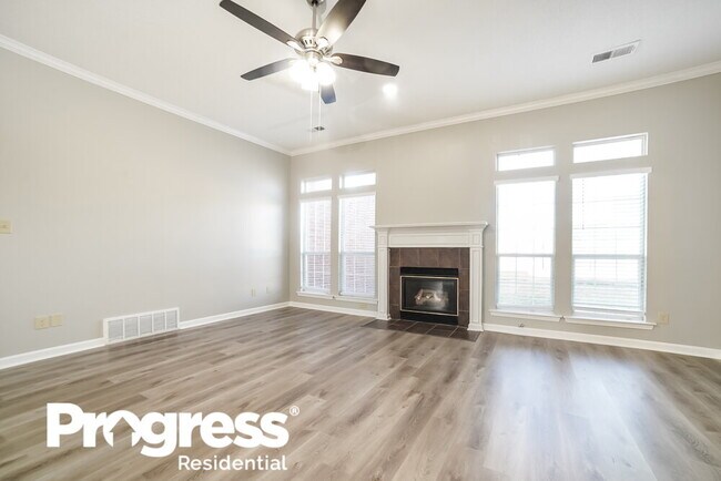 Building Photo - 4599 Meadow Cliff Dr