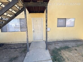 Building Photo - 81 E Hazelwood Dr