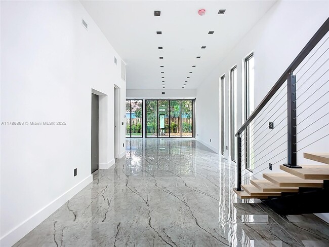 Building Photo - 3069 SW 27th Ter