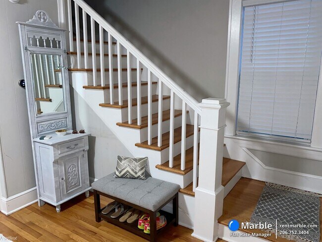 Building Photo - 3 br, 2.5 bath House - 1124 Jamison Ave SE