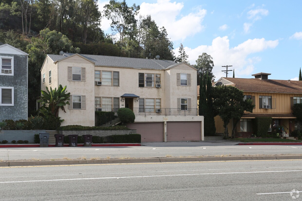 Building Photo - 1136 Verdugo Rd