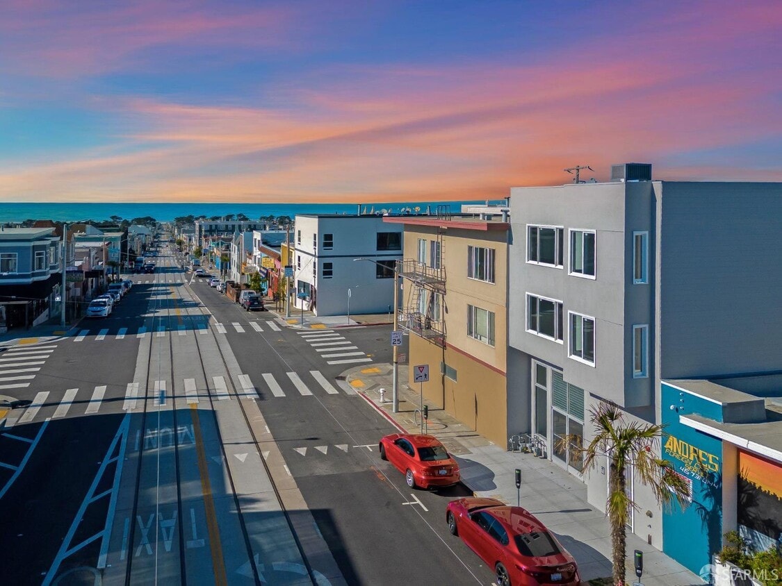 Primary Photo - 1640 Taraval St