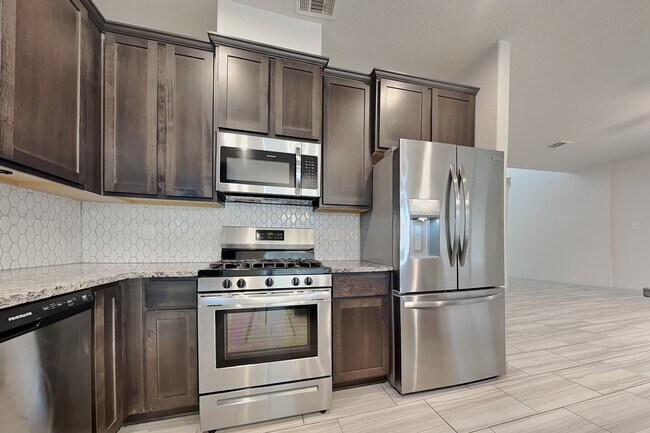Building Photo - 21343 Cypress Conifer Dr