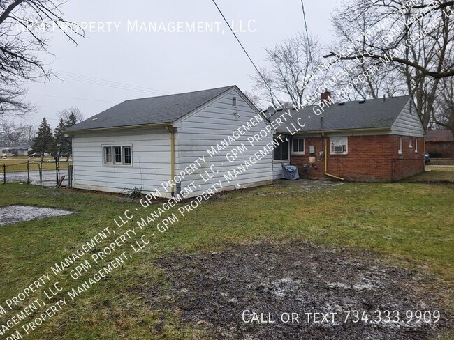 Foto del edificio - Home in Southfield!