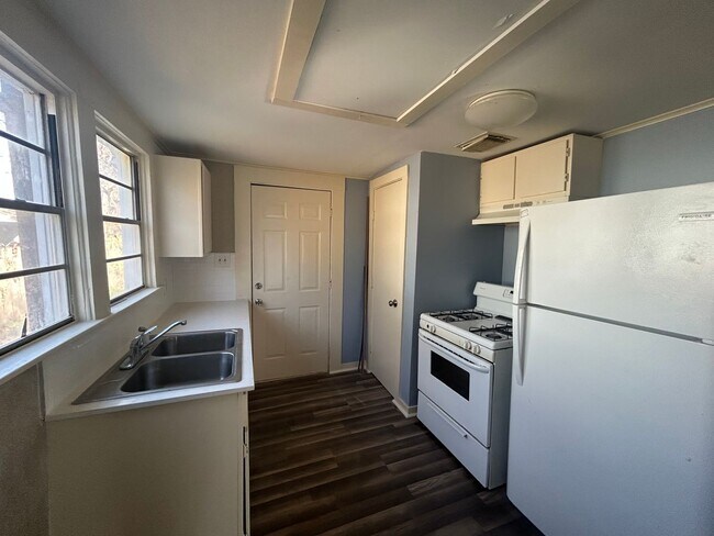 Foto del edificio - Remodeled South Bossier One Bedroom