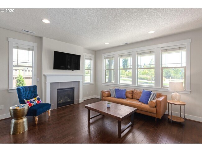 Foto del edificio - 15075 NW Rossetta St