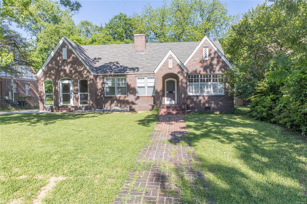 Primary Photo - 3357 Lexington Rd