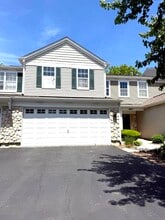 Building Photo - 4013 Oak Tree Ln