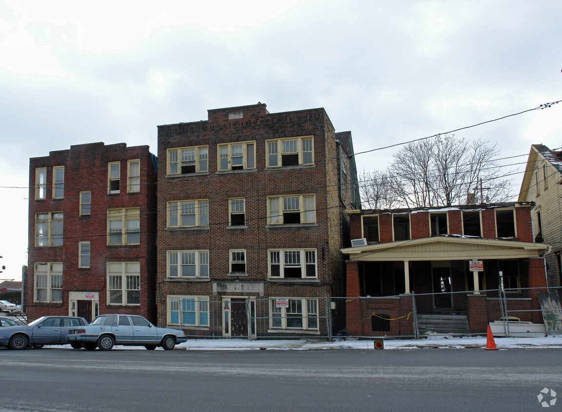 Primary Photo - 1311 16th St