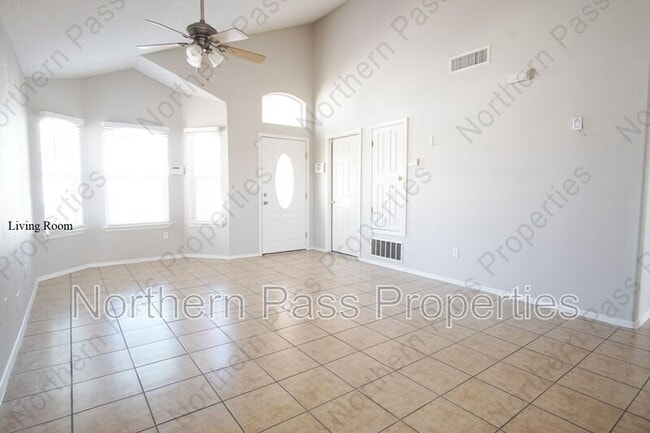 Building Photo - 14140 Robert Ituarte Dr