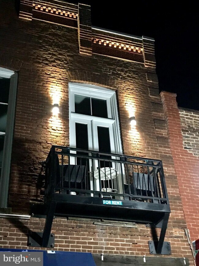 Foto del edificio - 171 E Davis St