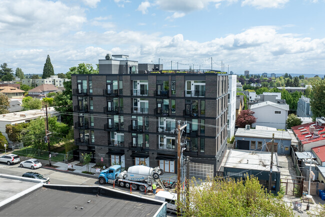 Building Photo - A243 - FREMONT VILLAGE APARTMENTS