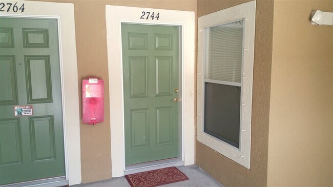 Foto del edificio - 2744 Golden Lake Loop