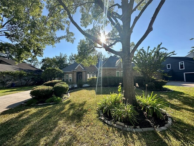 Foto del edificio - 14515 Muirfield Ln