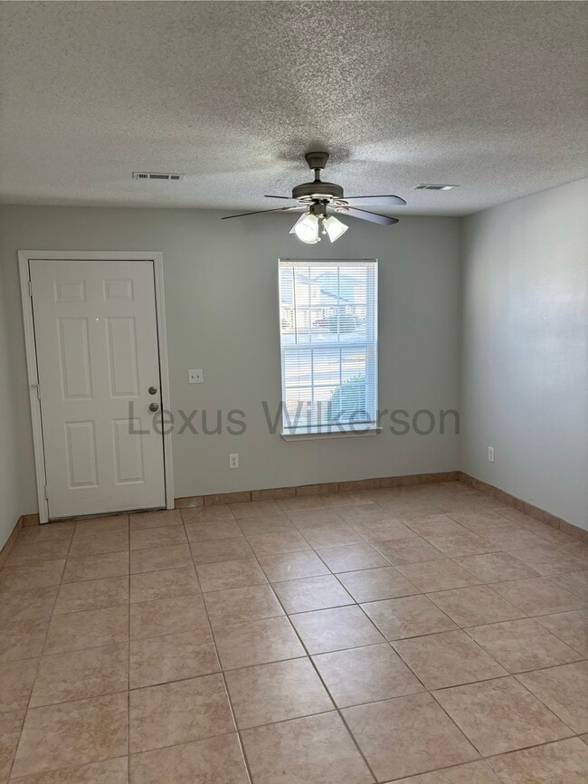 Foto del edificio - 3505 SW Victoria Pl