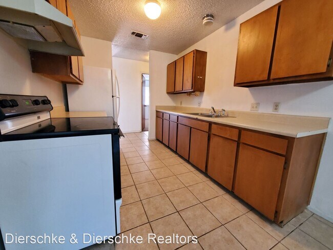 Building Photo - 3 br, 2 bath House - 1105 Tres Rios Dr