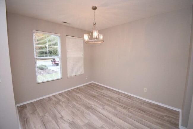 Building Photo - 306 Kiskadee Loop