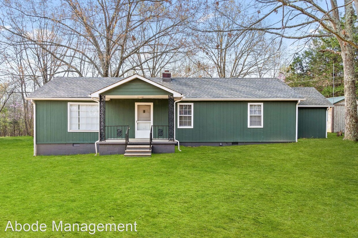 Primary Photo - 3 br, 2 bath House - 710 Salem Ridge Rd STE A