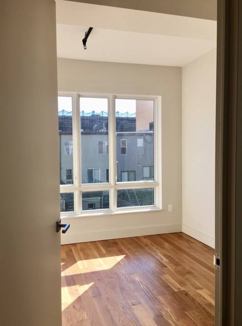 Primary Photo - 560 Dekalb Ave