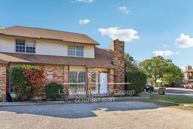 Foto del edificio - 6702 Windsor Hollow Dr