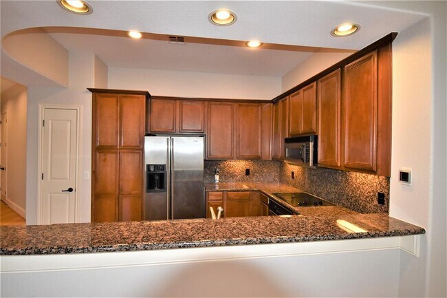 Building Photo - 58 Briar Hollow Ln
