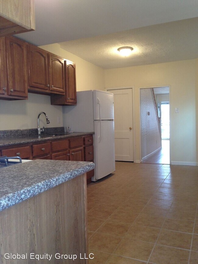 Foto del edificio - 3 br, 1 bath House - 340 Morris Ave.