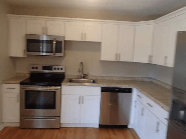 Foto del edificio - NOW AVAILABLE! - 37 Coachman Dr, Ballston ...
