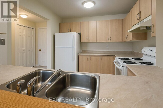 Photo du bâtiment - 469 Church St