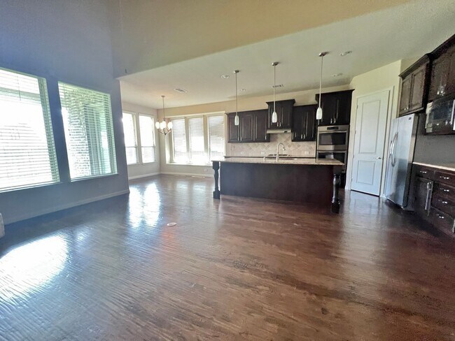 Building Photo - Gorgeous 2-Story 4/3.5/2 in McKinney For R...