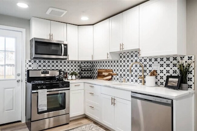 Foto del edificio - 437 N 700 W