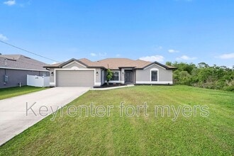 Building Photo - 490 Windermere Dr